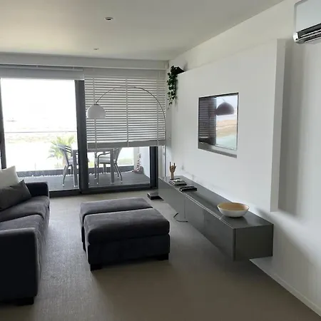 Apartment Stylish 1 Bedroom - Amazing Views *