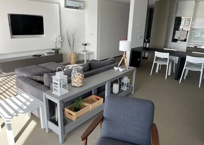 Stylish 1 Bedroom - Amazing Views Fuzeta
