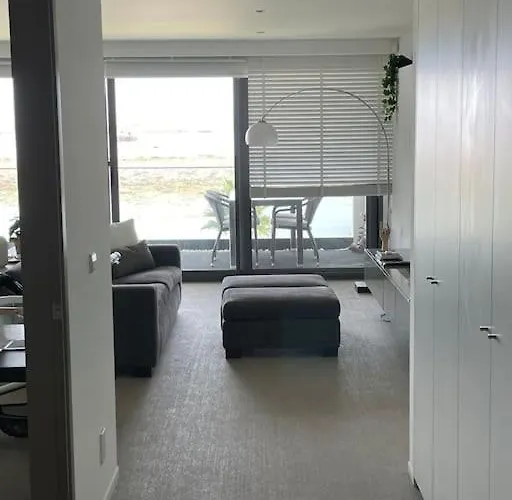 Stylish 1 Bedroom - Amazing Views Appartamento Fuzeta